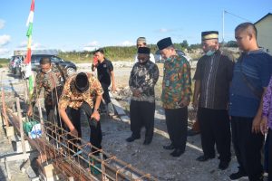 Masjid Baitussalam di Sintang Dibangun