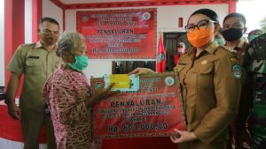 157 KPM Desa Amboyo Inti Terima BLT DD Tahap Satu