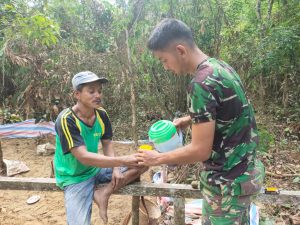Satgas TMMD Kodim Ketapang Menumbuhkan Kepedulian Warg