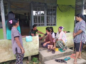 Satgas TMMD Kodim Singkawang Pemeriksaan Kesehatan Masyarakat