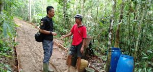 Sosok Pemburu Berita Satgas TMMD Kodim Ketapang