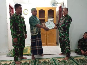 Koorlap TMMD Kodim Aceh Barat Serahkan Bantuan untuk Masjid