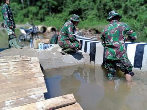 Satgas TMMD Kodim Singkawang Buat Lima Jembatan Hampir Rampung