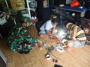 Serda Erwin Gemar Mencari Ilmu di Lokasi TMMD Kodim Ketapang