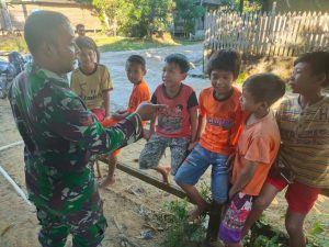 Satgas TMMD Kodim Ketapang Dongeng Bangun Keceriaan