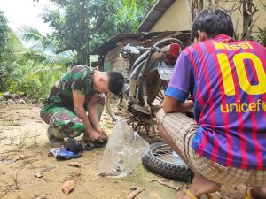 Satgas TMMD Ini Jadi Montir Dadakan
