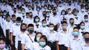 Hari Pertama Sekolah, DPR Minta Nadiem Makarim Buat Tim Pemantau