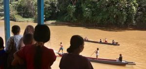 Mandi di Sungai, Warga Loka Jaya di Melawi Tenggelam