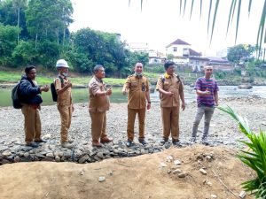 Antisipasi Longsor, Pemkot Lubuklinggau Bangun Bronjong