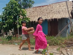 Pasca TMMD Kodim Ketapang Anak-anak Rindu akan Bermain Bersama Satgas