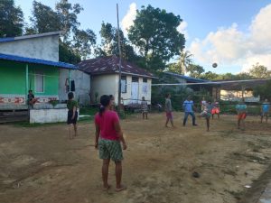 Warga Memiliki Kebiasaan Baru Bermain Voli Pasca TMMD Kodim Ketapang