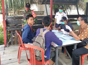 Usai TMMD Kodim Ketapang,  Babinsa Aktif Kembali di Posko Covid-19