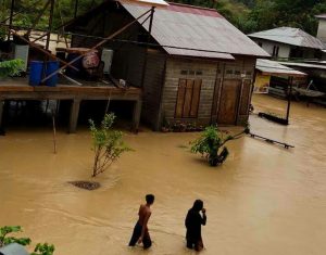 Dusun Entikong, Perbatasan Indonesia-Malaysia Diterjang Banjir