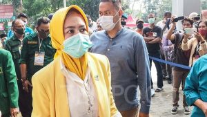 Terpopuler Metro: Kesedihan Airin, Penggerebekan Prostitusi Berkedok Panti Pijat