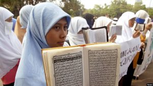 Ensiklopedia Muslimah Reformis: Perempuan dan Perbincangan Kemanusiaan