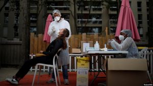 Kasus Baru dan Kematian akibat Covid-19 Terus Meningkat di Perancis