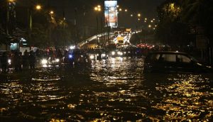 Tembok Roboh Bikin Banjir di Ciracas, Khong Guan Diminta Bertanggung Jawab