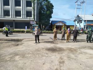 TNI-Polri dan Pemkab Melawi Terus Edukasi Masyarakat Patuhi Prokes