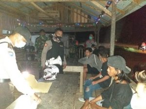 Tindaklanjuti Perbup, Pencegahan Covid-19 Forkopimcam Mempawah Hulu Patroli Gabungan