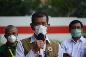 Doni Monardo Ingatkan Kepala Daerah untuk Melarang Semua Bentuk Kegiatan Kerumunan yang Berpotensi Melanggar Prokes Covid-19