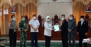 Pjs Bupati Sekadau Sampaikan Nota Pengantar Tiga Raperda ke DPRD