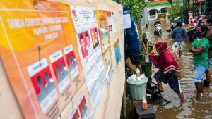 Satgas Covid-19 Kritik Rendahnya Ketersediaan Sarana Protokol Kesehatan di TPS