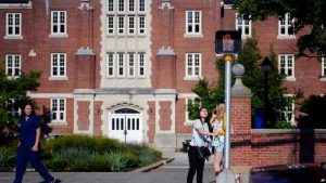 Mahasiswa Asing di AS Cemaskan Status Keimigrasian