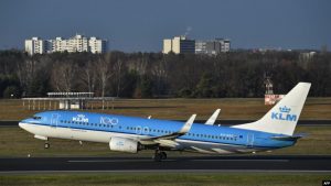 Maskapai Penerbangan Belanda KLM akan Pangkas Sekitar 1.000 Pekerjaan Lagi