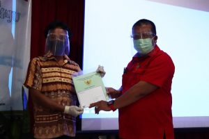 Ketua DPRD Landak Hadiri Penyerahan Sertifikat Tanah Se- Indonesia Oleh Presiden Joko Widodo