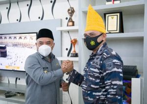 Jalin Silaturahmi Danlanal Tanjung Balai Sambangi Kantor Bupati Labuhanbatu