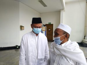 Umat Muslim Pontianak Salat Ghaib untuk Korban Sriwijaya Air dan Syaikh Ali Jaber