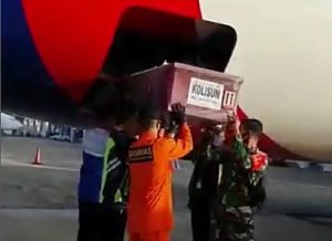 Wakil Bupati Sambas Dampingi Keluarga Korban Sriwijaya Air SJ 182 Jemput Jenazah Suami
