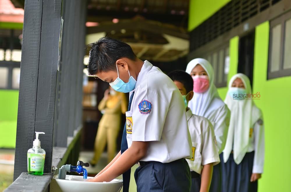 SEKOLAH TATAP MUKA
