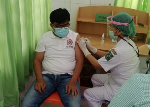 14 Tenaga Kesehatan Puskesmas Tiga Balata Jalani Vaksinasi