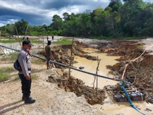 Tertibkan Aktivitas Peti di Wilayah Meranti Petugas Temukan Delapan Set Alat Tambang