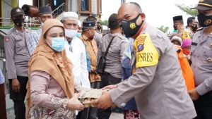 250 Paket Sembako Bantuan Kapolda Sumut Disalurkan Bagi Kaum Dhuafa