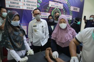 Peringati HPN dan HUT PWI ke-75 PWI Way Kanan Gelar Sunatan Massal