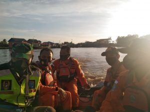 Motor Air Milik Nelayan Tenggelam di Tanjung Saleh, Kubu Raya dalam Pencarian Basarnas