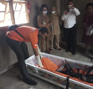 Seorang Warga Bandar Huluan Ditemukan Tewas Dalam Kondisi Terbakar, Polisi Gelar Olah TKP