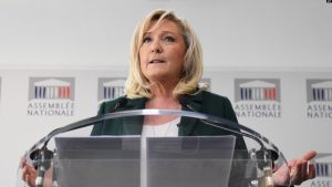 Menilik Kans Le Pen Memimpin Perancis pada 2022