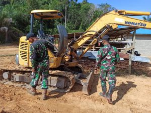 Pastikan Pembangunan Jalan Lancar Satgas TMMD 110/ Kodim 1201 Cek Alat Berat