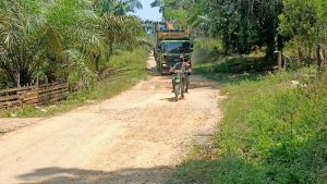 Genjot Perbaikan Jalan di Tolok, Satgas TMMD 110/ Kodim 1201 Tambah Alat Berat