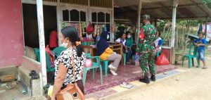 Dukung Pemerintah, Satgas TMMD 110 Kodim 1201 Imbau Warga Patuhi Prokes