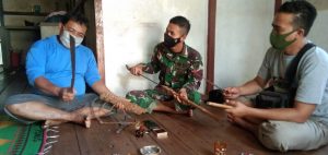 Jalin Kedekatan, Satgas TMMD 110 Kodim 1201 Anjangsana ke Rumah Warga