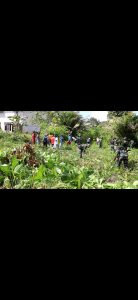 Personil Satgas TMMD kodim 1206/PSB Melaksanakan Karya Bakti Bersama Masyarakat