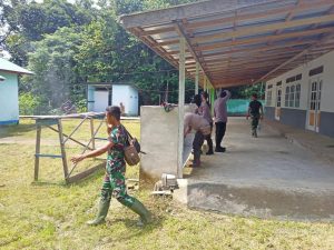 Sarana Ibadah Masyarakat Satgas Tmmd 110 Putussibau Giat Pembersihan