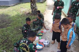 Satgas TMMD Kodim 1206/PSB Menjadi Sahabat Anak Anak
