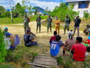 Camat  Pengkadan ,Tekankan Warga Sukseskan Program TMMD Ke 110 Kodim 1206/Putussibau