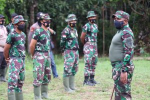 Dandim Beri Arahan Kepada Anggota Satgas TMMD Kodim 1206/PSB