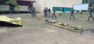 Sigap, Satgas TMMD 110 Kodim 1206/PSB Bongkar Tenda yang Roboh